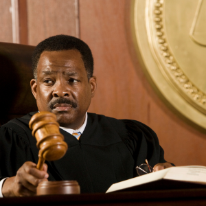 judge-slamming-his-gavel